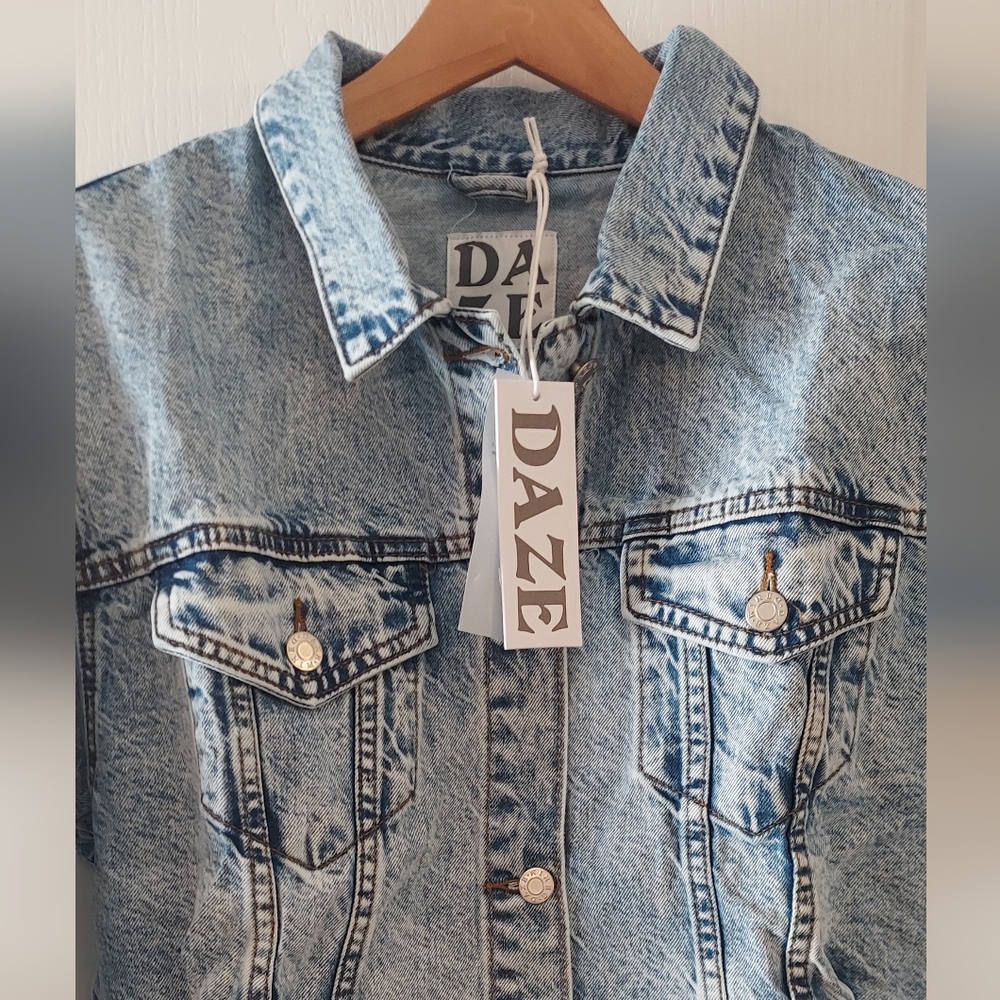 Doll Kills Daze Cropped Pleated Denim Jacket - Picture 8 of 8